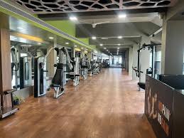 Vala's Gym, Sola